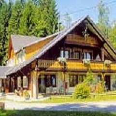 Ferienhäuser und Ferienwohnungen... mit eigenem Titisee-Ufer